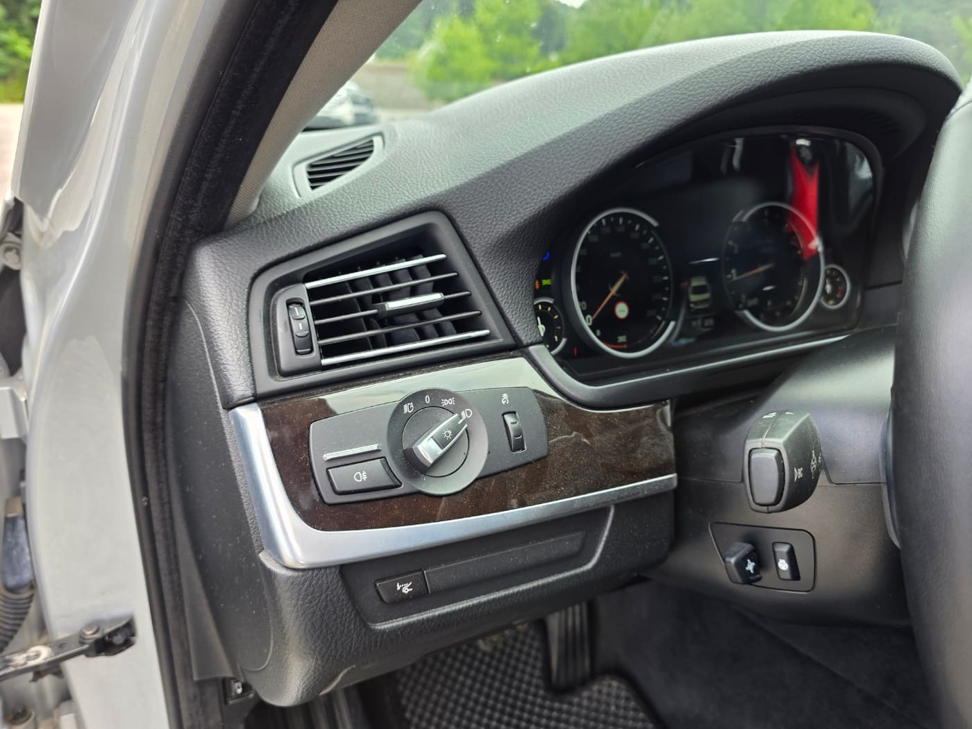 2014 BMW 5 Series (F10) 528i (S/N: 016204) 41