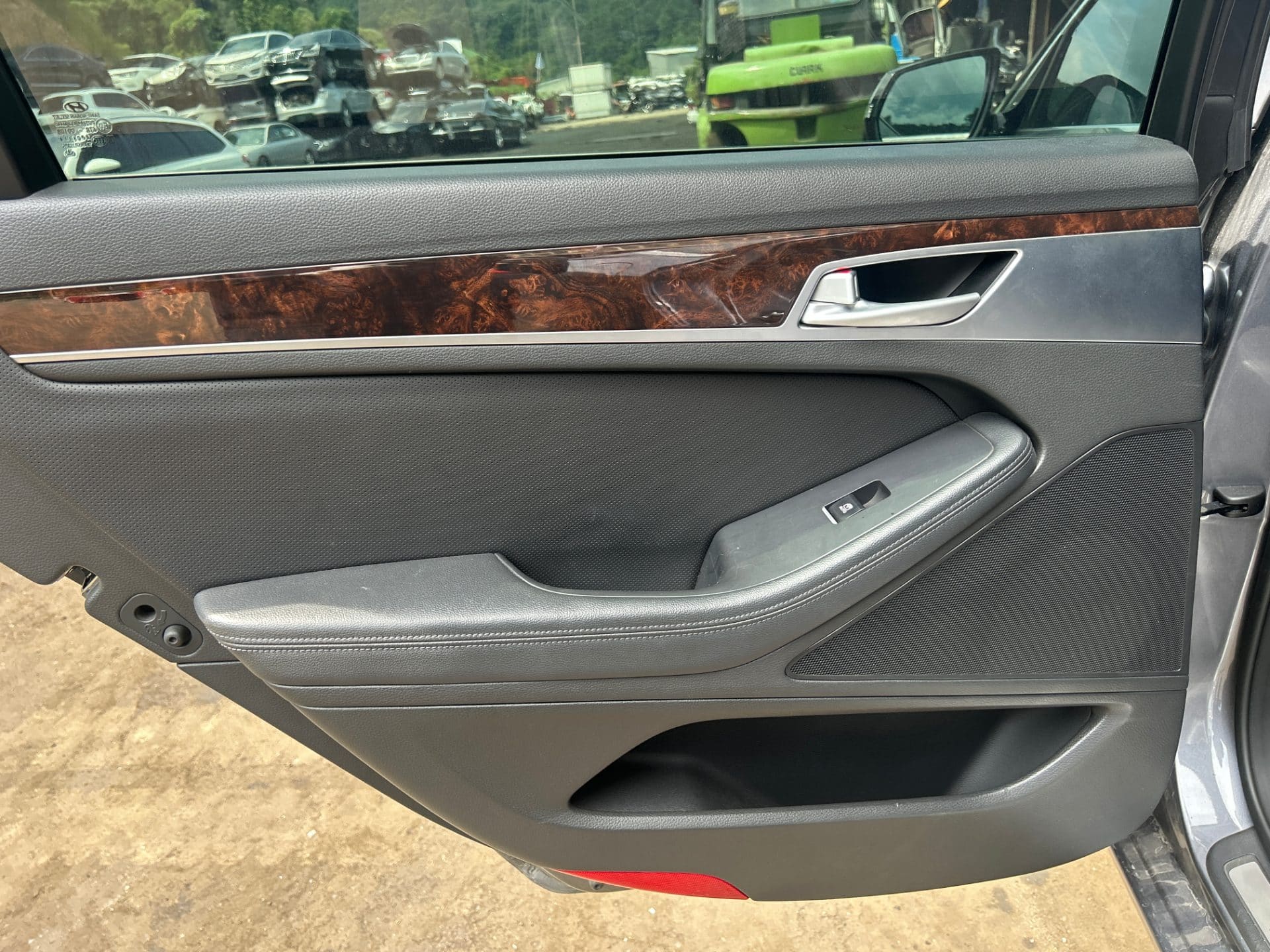 2016 Genesis DH G330 (S/N: 089639) 21