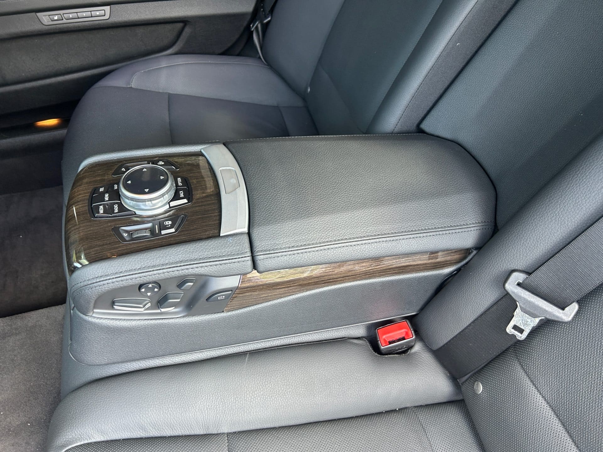 2014 BMW 7 Series (F01) 750 Li xDrive (S/N: 185185) 56