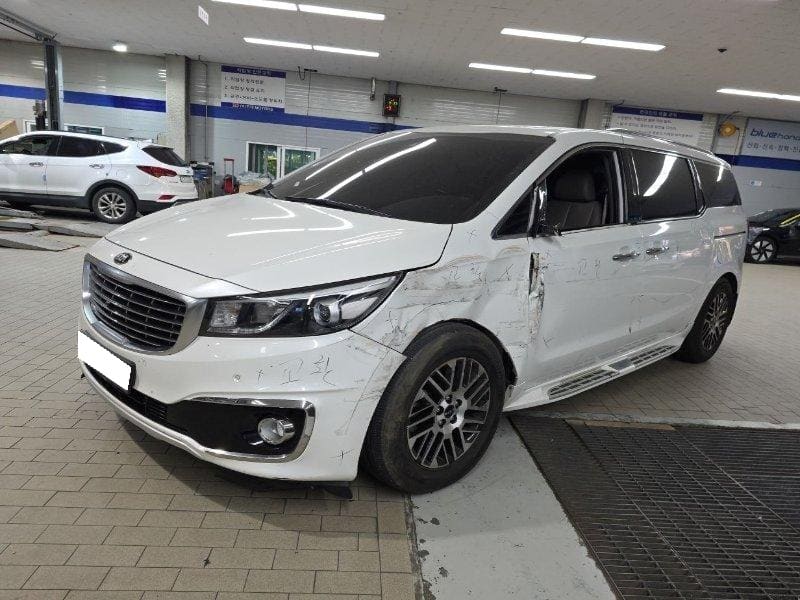 2018 Kia All-New Carnival Diesel (353600) pre-producted 1