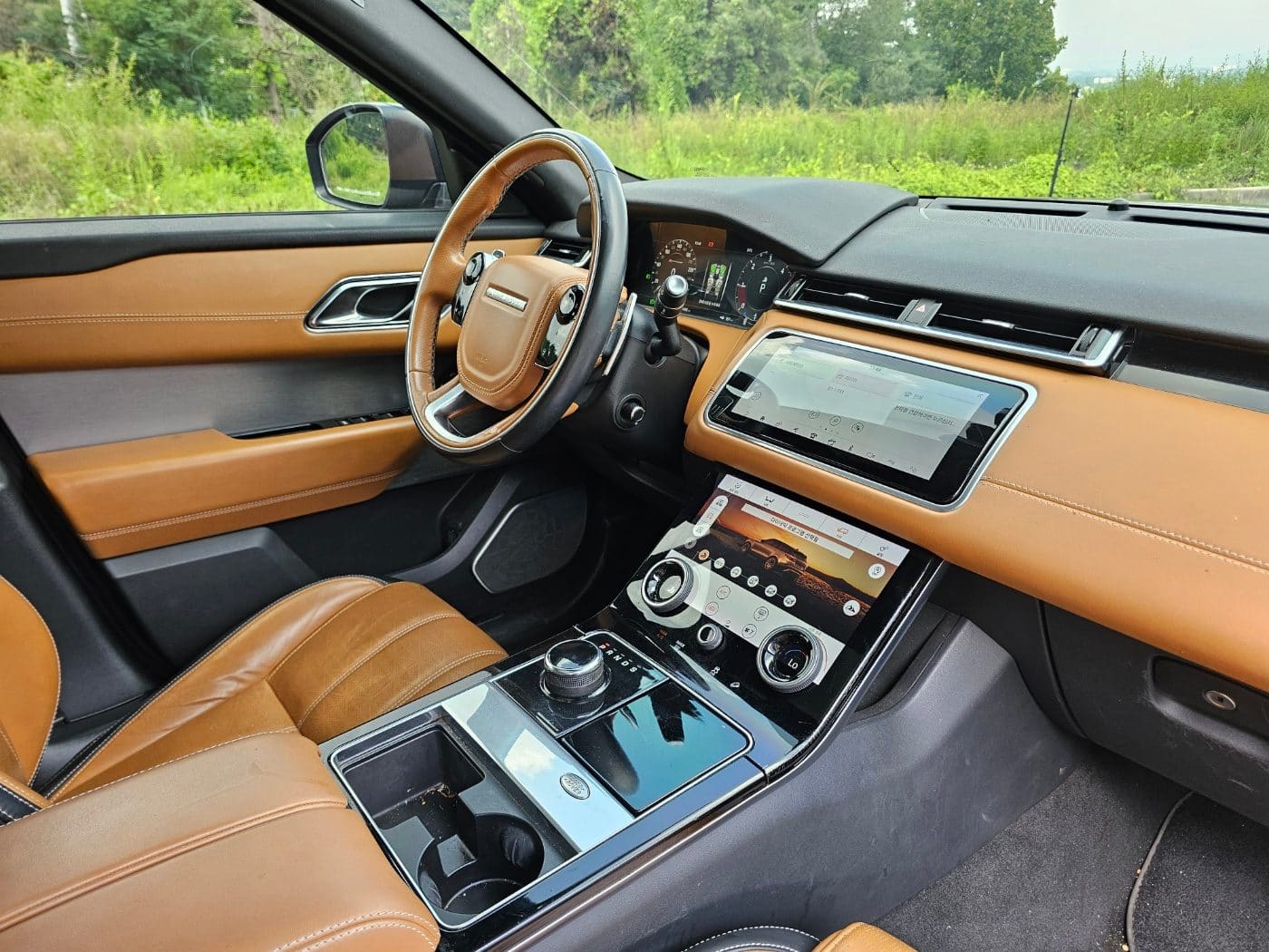 2018 Land Rover Range Rover Velar 3.0 D300 R-Dynamic (S/N: 770060) 51
