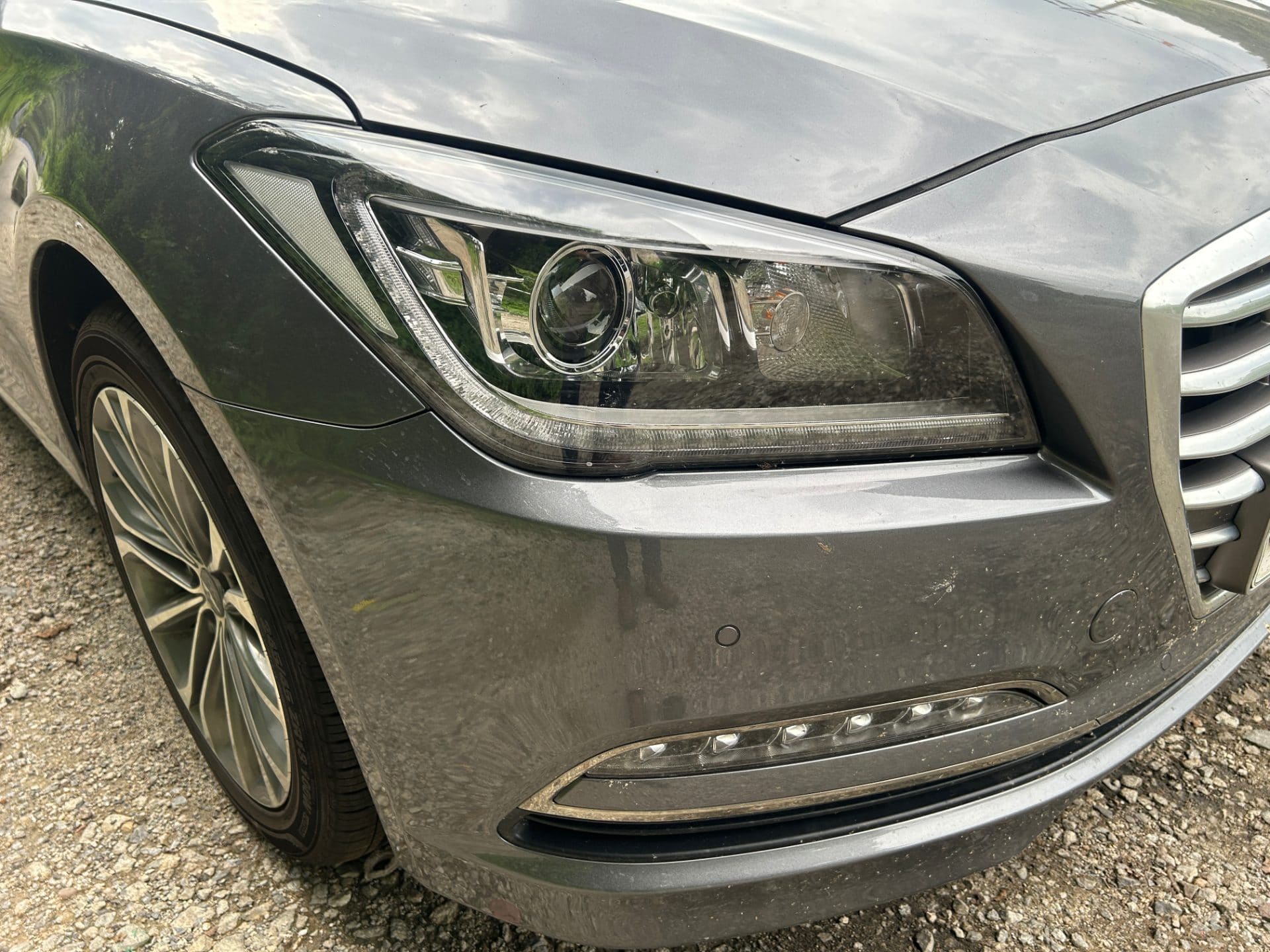 2016 Genesis DH G330 (S/N: 089639) 9