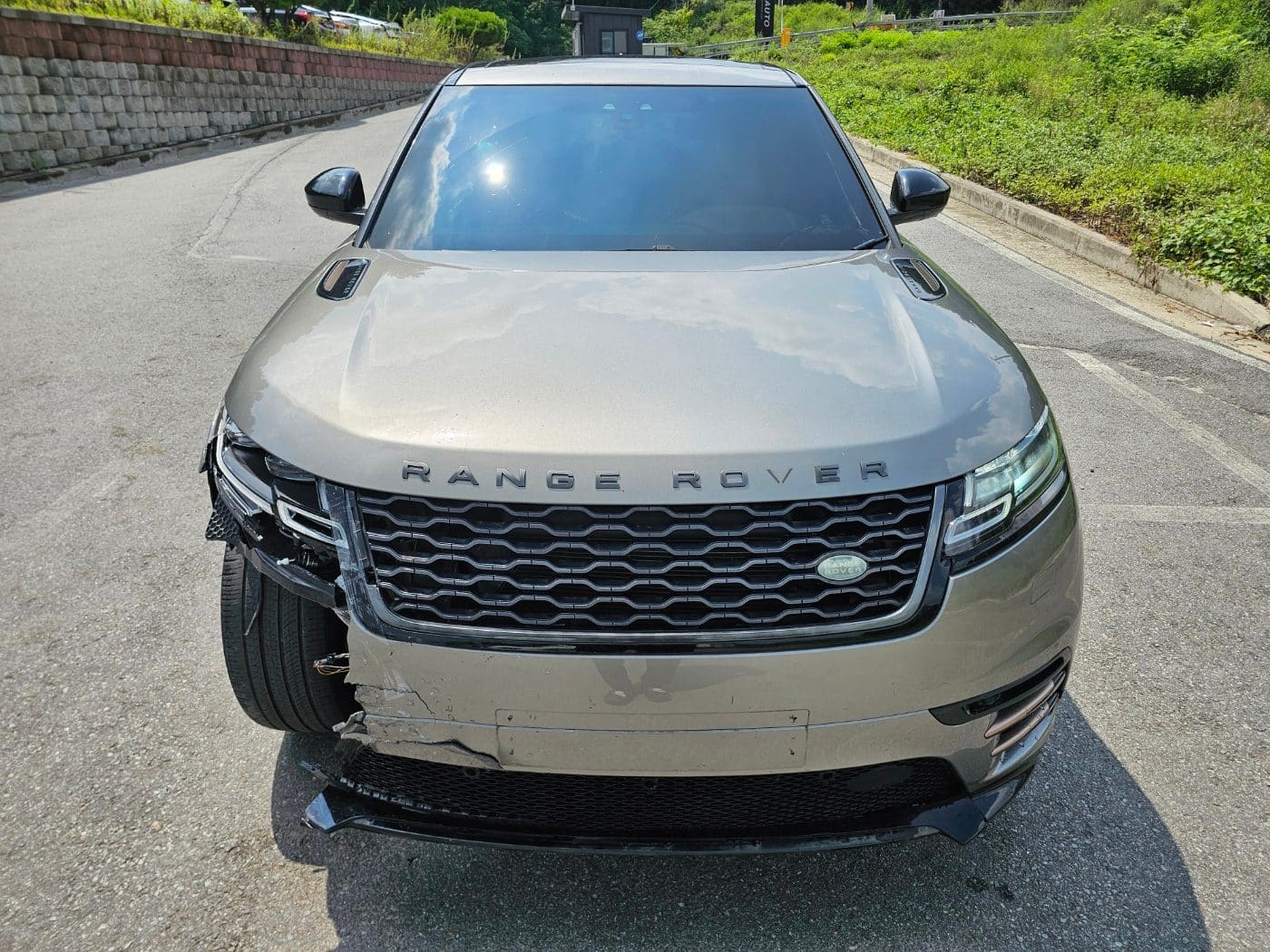 2018 Land Rover Range Rover Velar 3.0 D300 R-Dynamic (S/N: 770060) 2