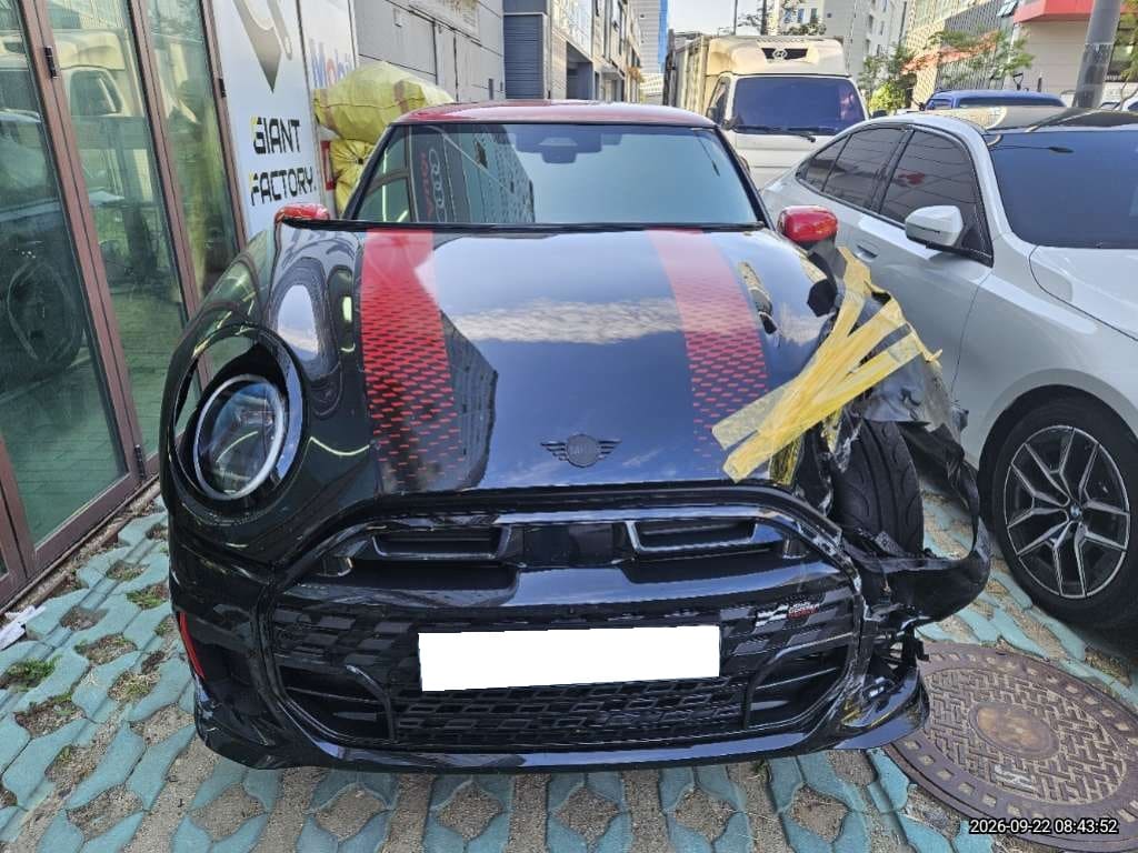 2026 MINI John Cooper Works (X86228) pre-producted 3
