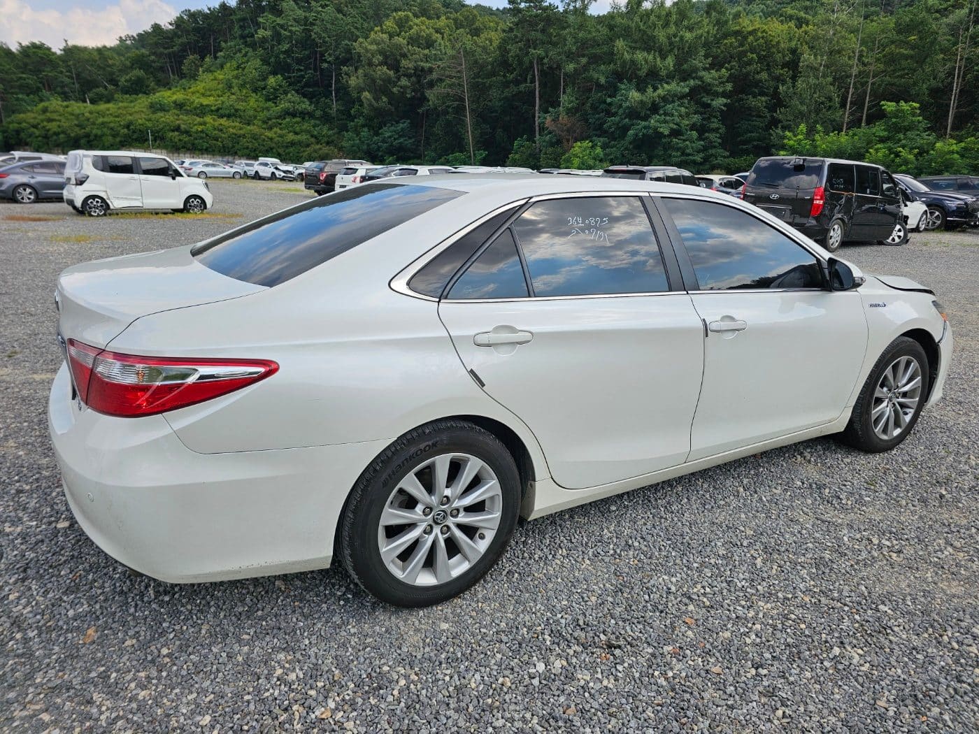 2016 Toyota New Camry Hybrid XLE (S/N: 186463) 4