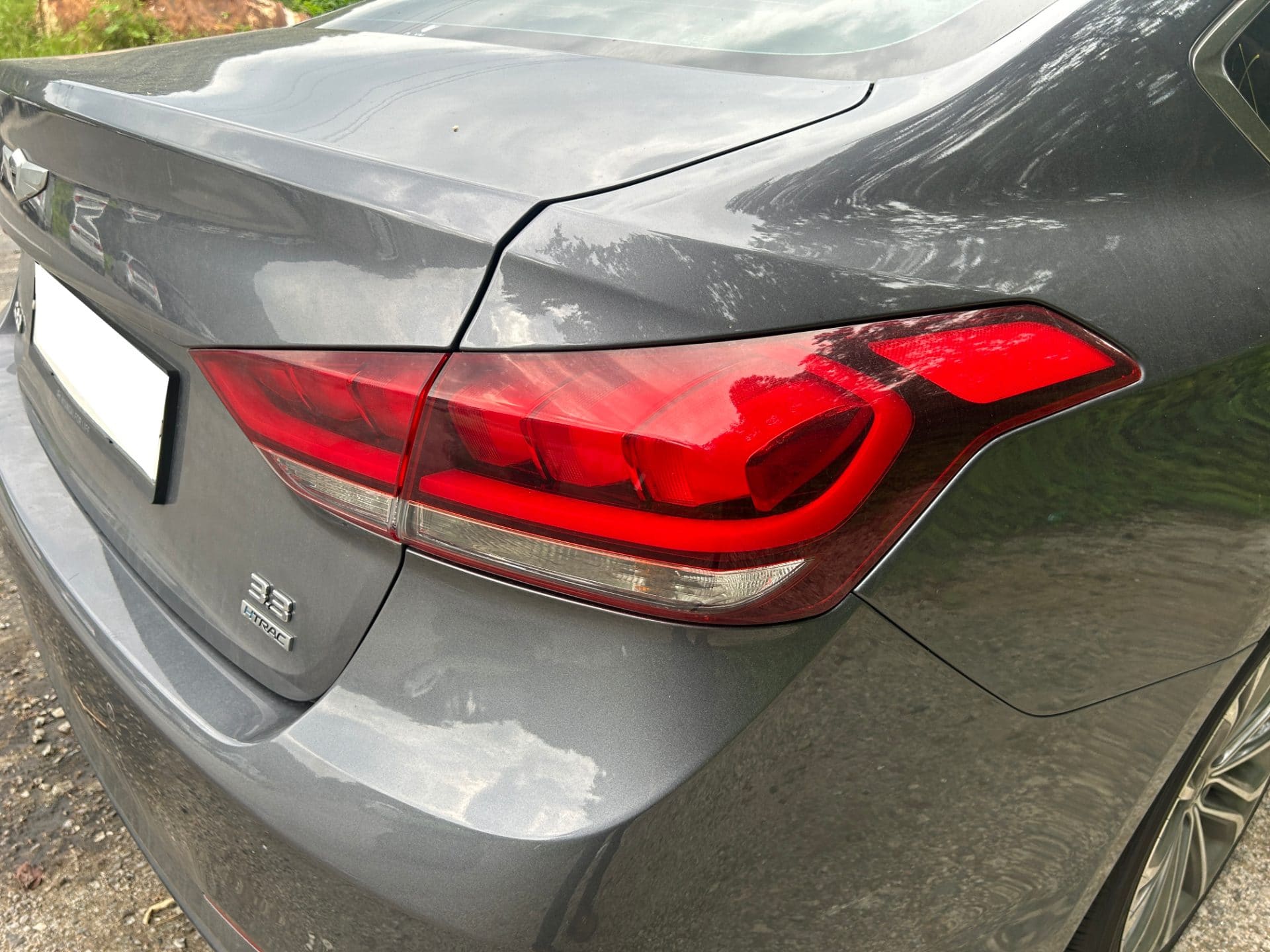 2016 Genesis DH G330 (S/N: 089639) 17