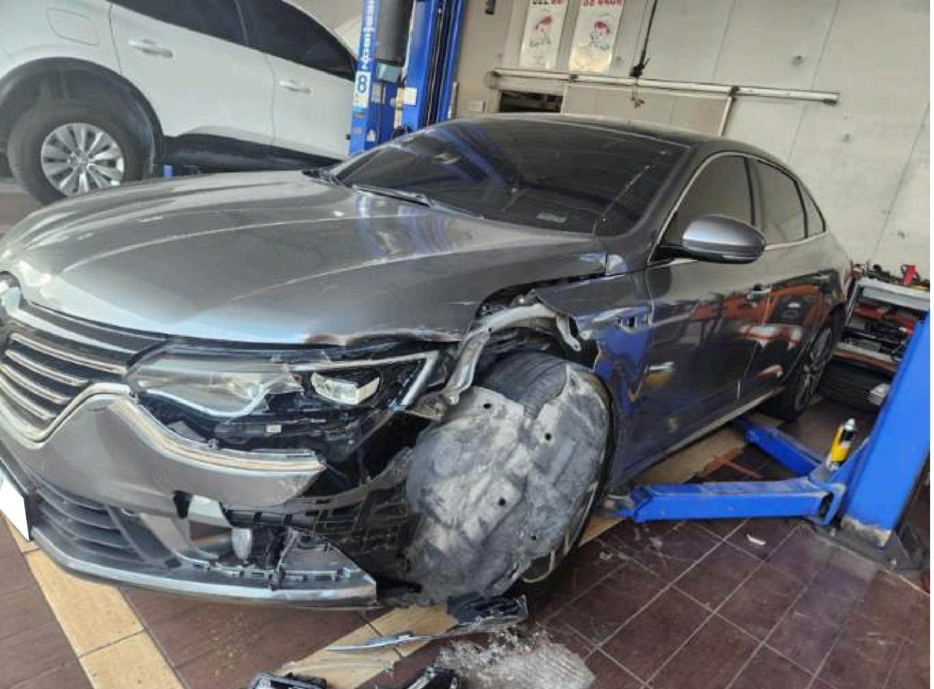 2016 Renault  SM6 Gasoline 2.0 (004849) pre-producted 5