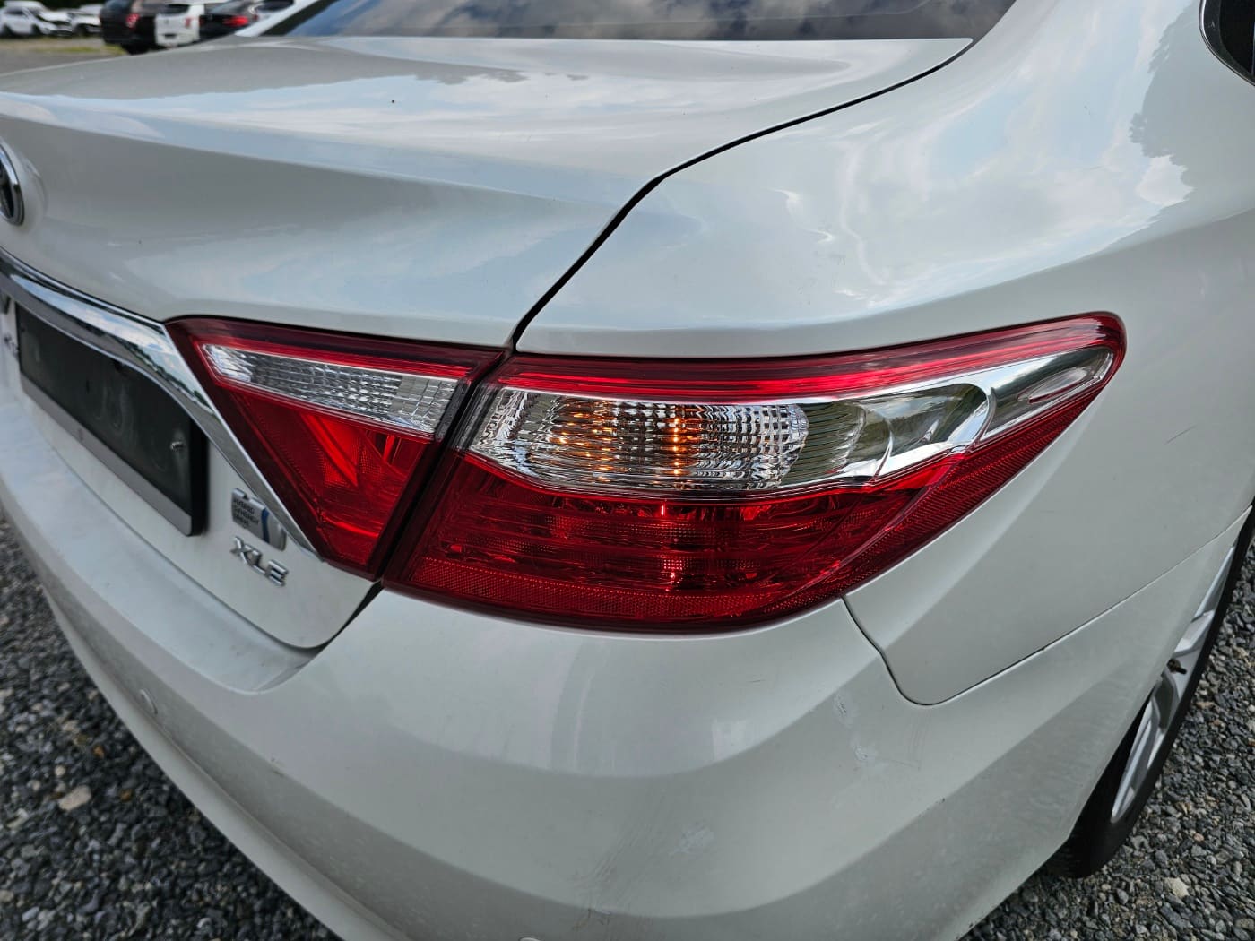 2016 Toyota New Camry Hybrid XLE (S/N: 186463) 12