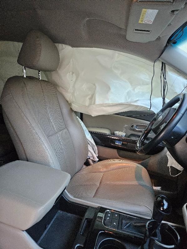 2016 Kia All New Carnival Diesel Limousine (157846) pre-producted 8