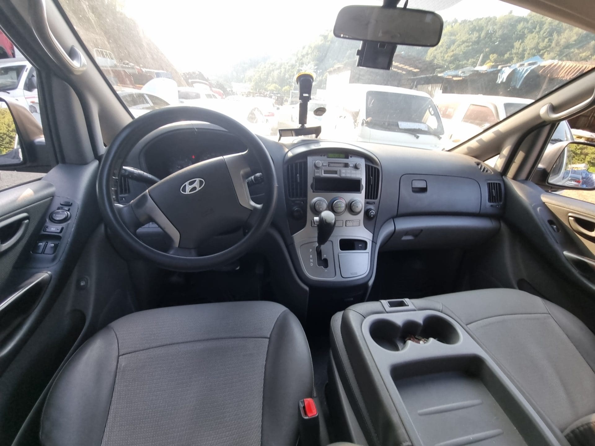 2010 Hyundai Grand Starex Wagon CVX (199869) pre-producted 6