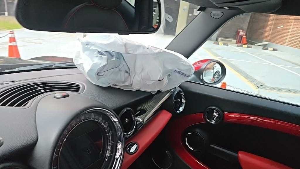 2013 MINI Cooper S John Cooper Works (2nd Gen) (781231) pre-producted 7