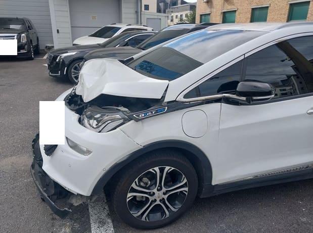 2019 Chevrolet Bolt (129325) pre-producted 3