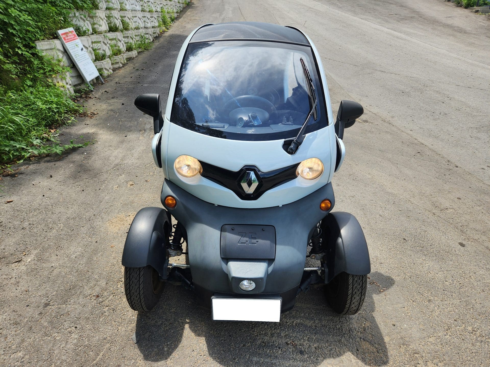 2020 Renault Twizy EV INTENS (S/N: 000908) 2