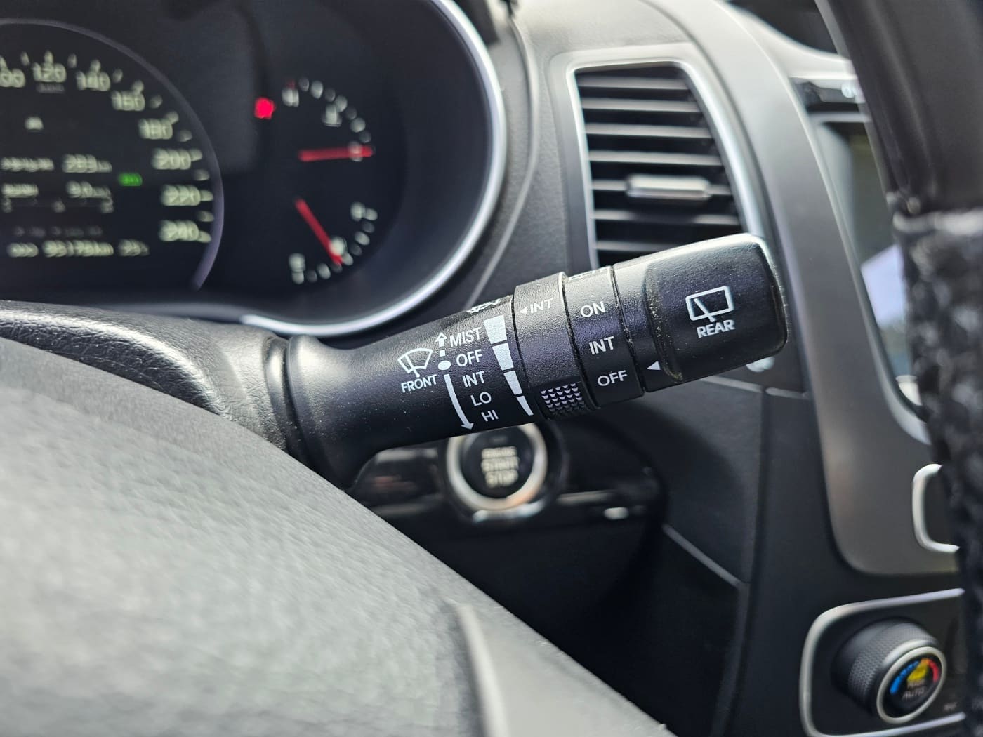 2014 Kia New Sorento R 2WD 2.0 (S/N: 467503) 42