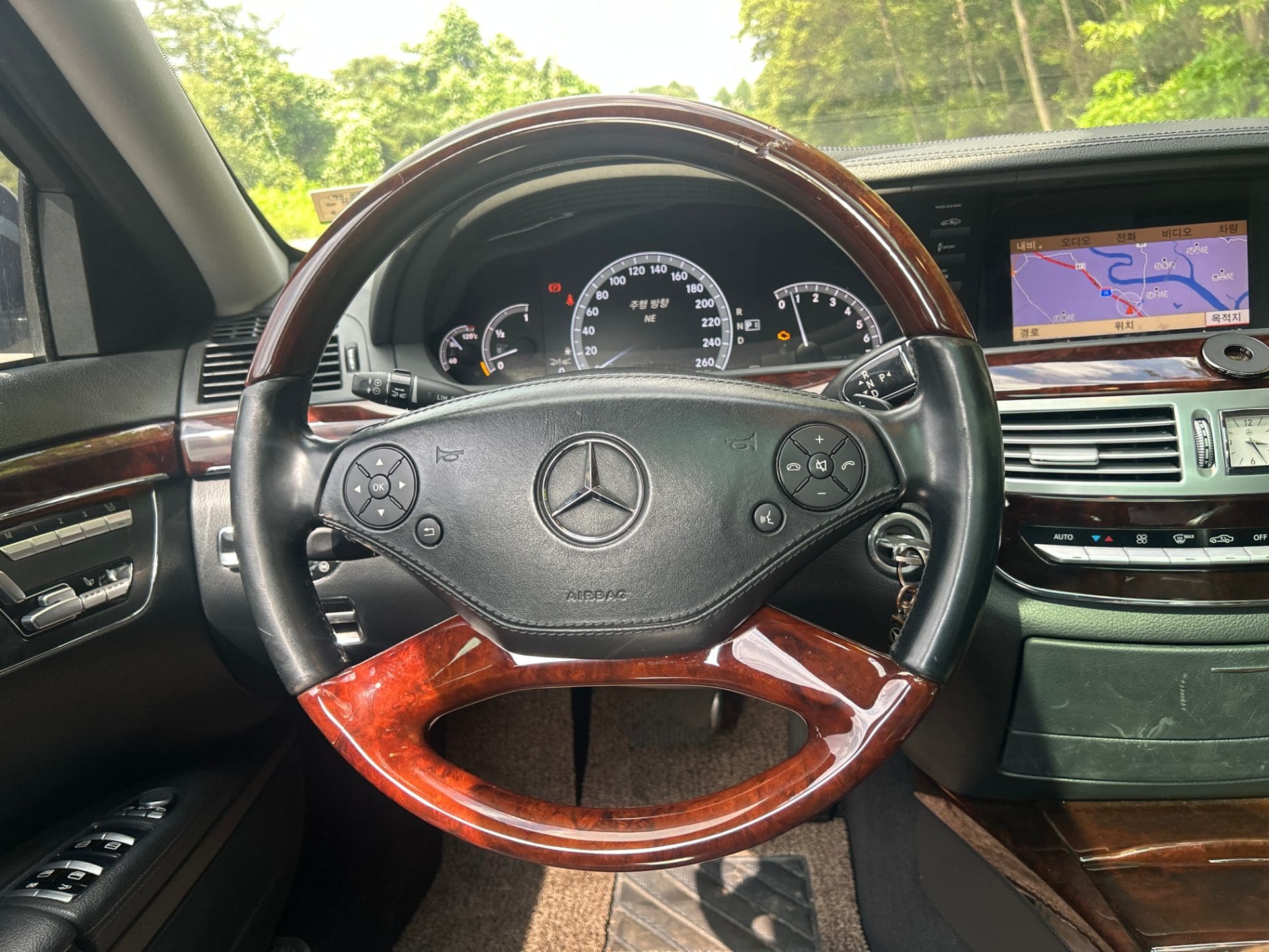 2011 Benz  S-Class - W221 S500L (S/N: 379538) 54