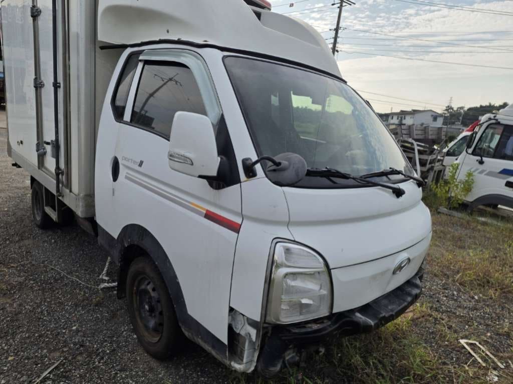2020 Hyundai Porter II 1.0-Ton Super Cab (CRDi) (721664) pre-producted 4