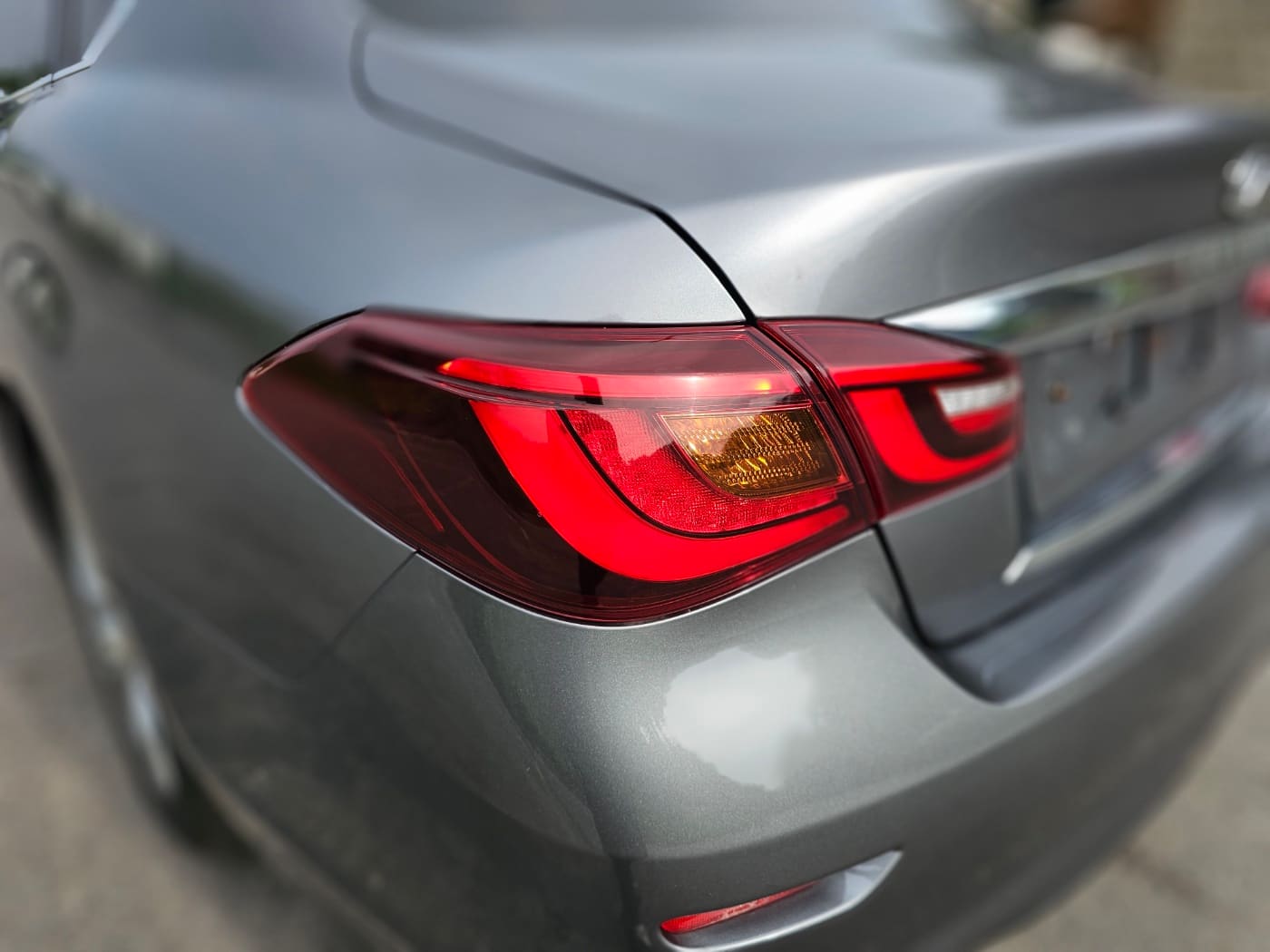 2016 Infiniti Q70 3.7 (S/N: 580157) 10