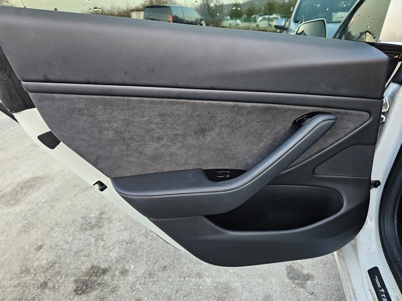 2020 Tesla Model 3 Long Range (S/N: 809042) 27
