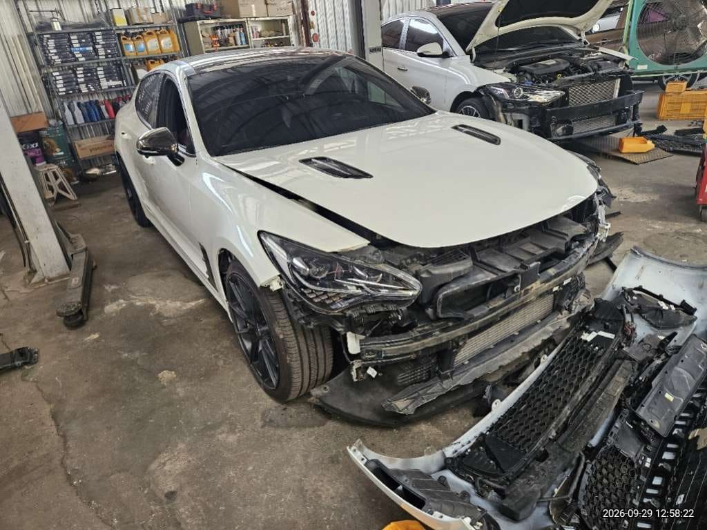 2020 Kia Stinger 3.3L Turbo Gasoline AWD GT (084702) pre-producted 1