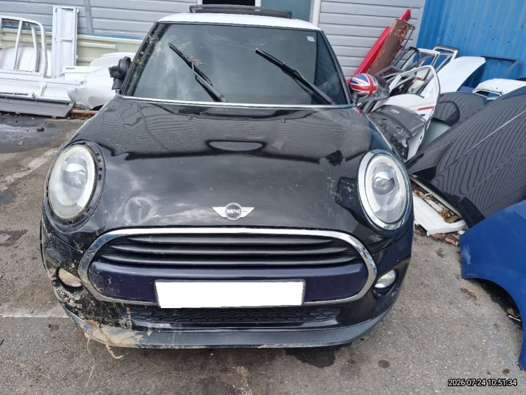 2017 Mini Cooper D (C12637) pre-producted 17