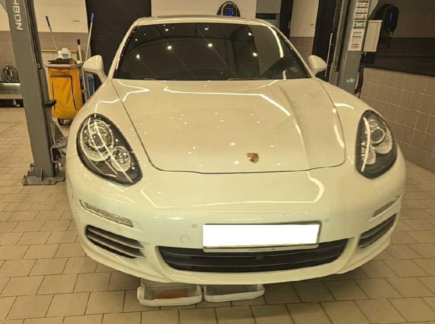 2015 Porsche Panamera 3.6 AWD (S/N: 003409) [RB Auction]