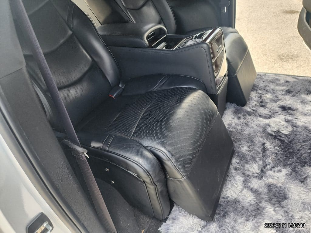2017 Cadillac Escalade 6.2 V8 ESV (120954) pre-producted 13