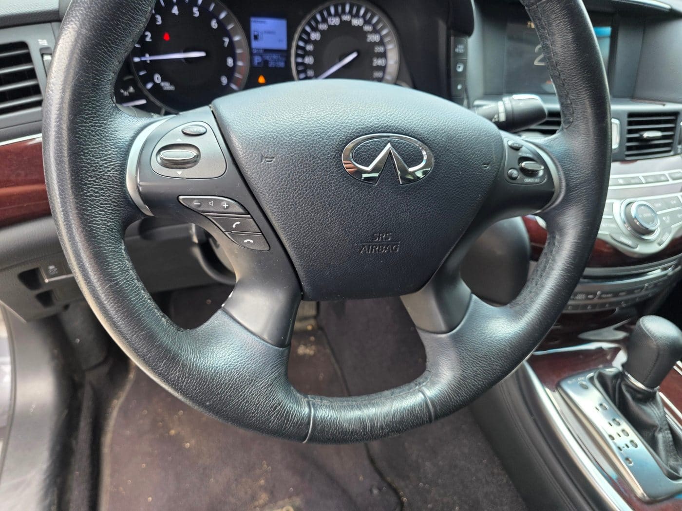2016 Infiniti  Q70 3.7 (S/N: 580214) 39