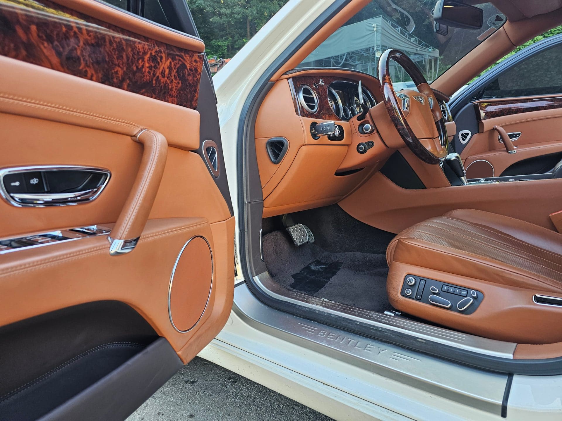 2016 Bentley Flying Spur 6.0 (S/N: 057561) 29