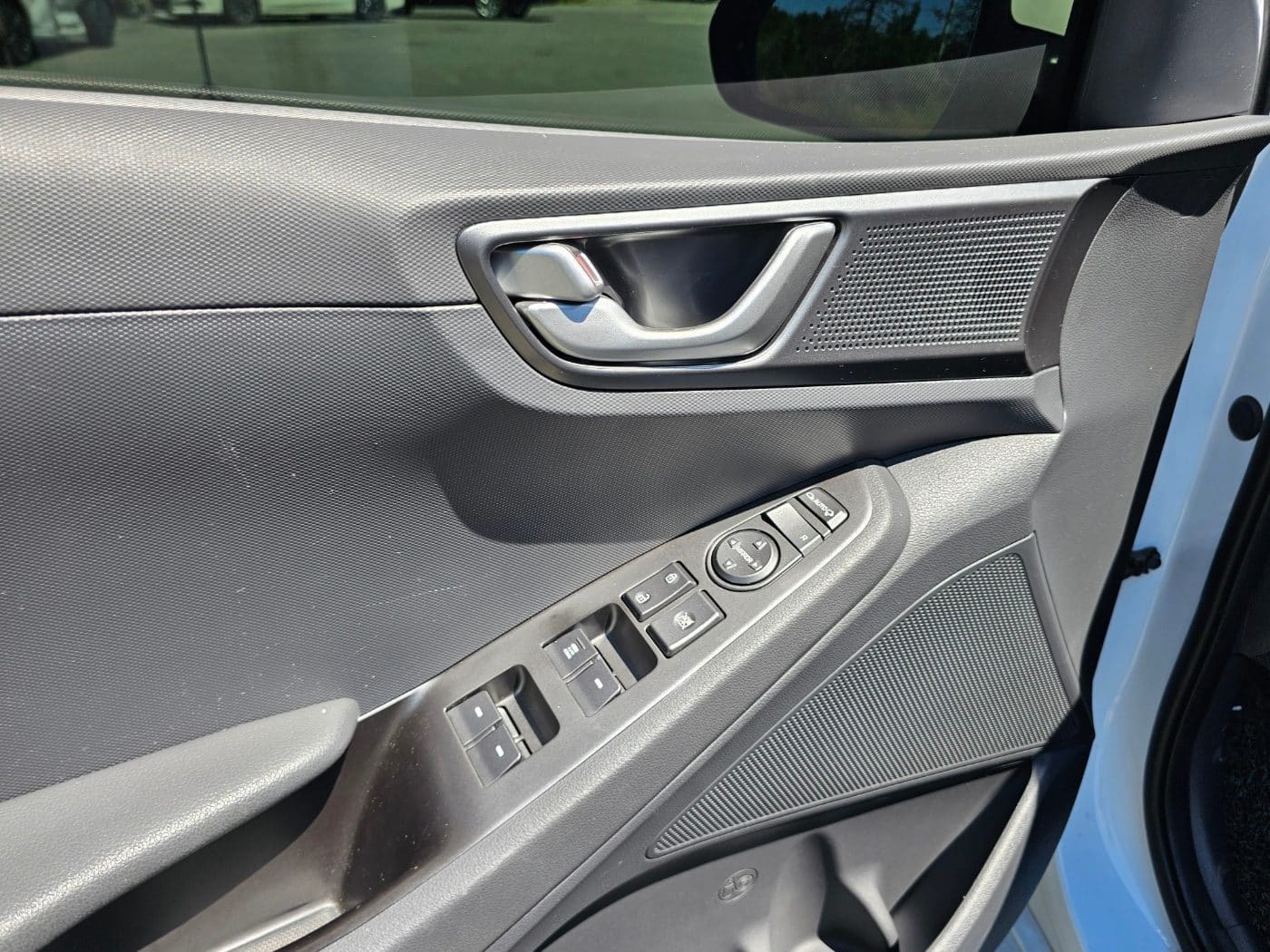 2020 Hyundai The New Ioniq Electric N (S/N: 070004) 34
