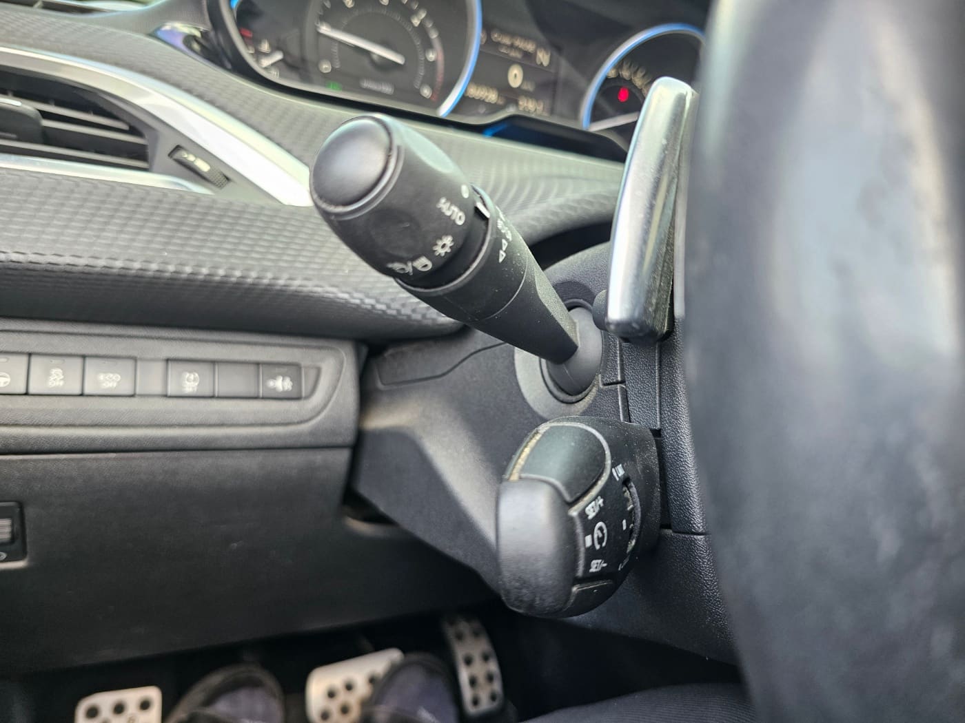 2015 Peugeot 2008 1.6 E-HDI (S/N: 045004) 39