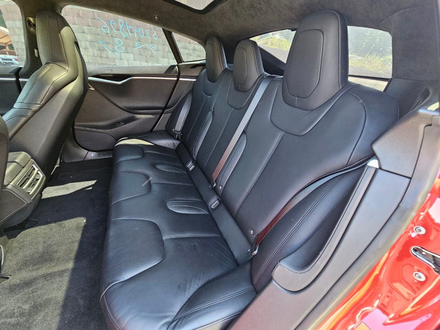 2014 Tesla Model S Performance (S/N: P63705) 29