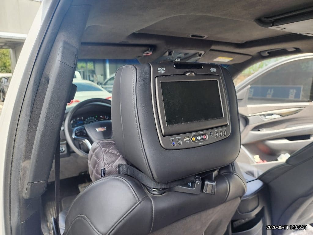 2017 Cadillac Escalade 6.2 V8 ESV (120954) pre-producted 7