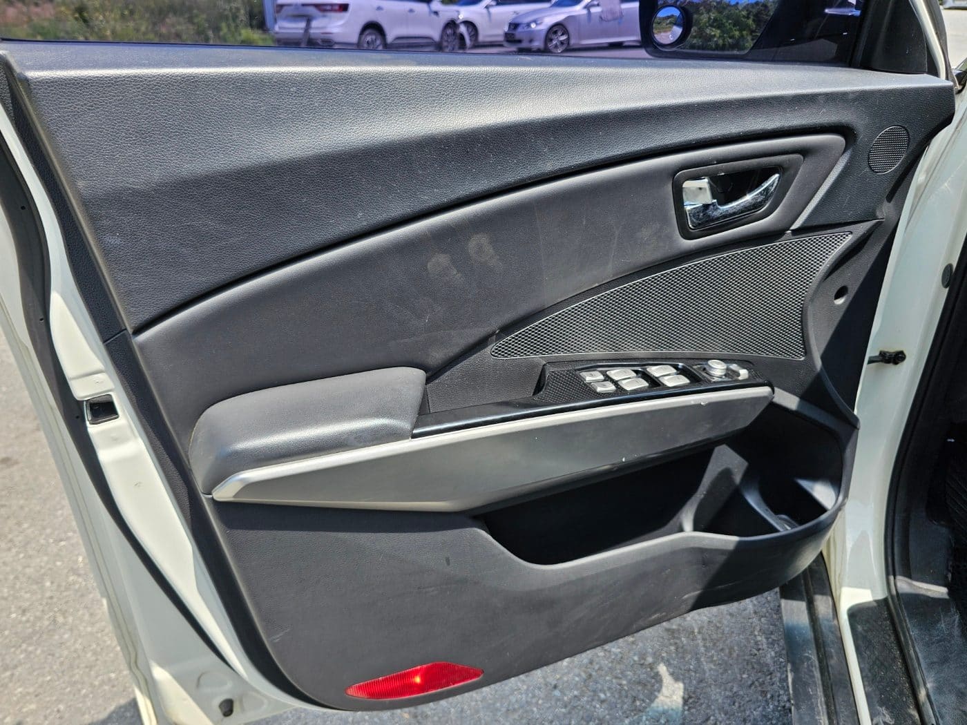 2016 KGM Tivoli Gasoline 2WD 1.6 (S/N: 036953) 28