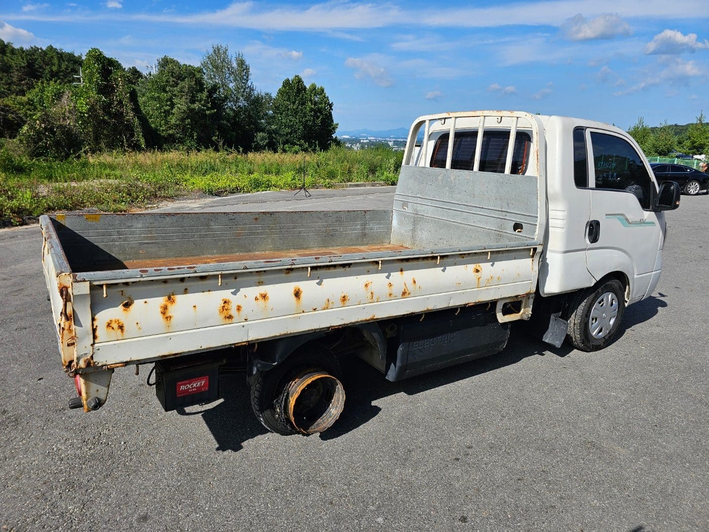 2021 Kia Bongo 3 (EV) 1.0-ton King Cab 2WD (S/N: 015527) 4