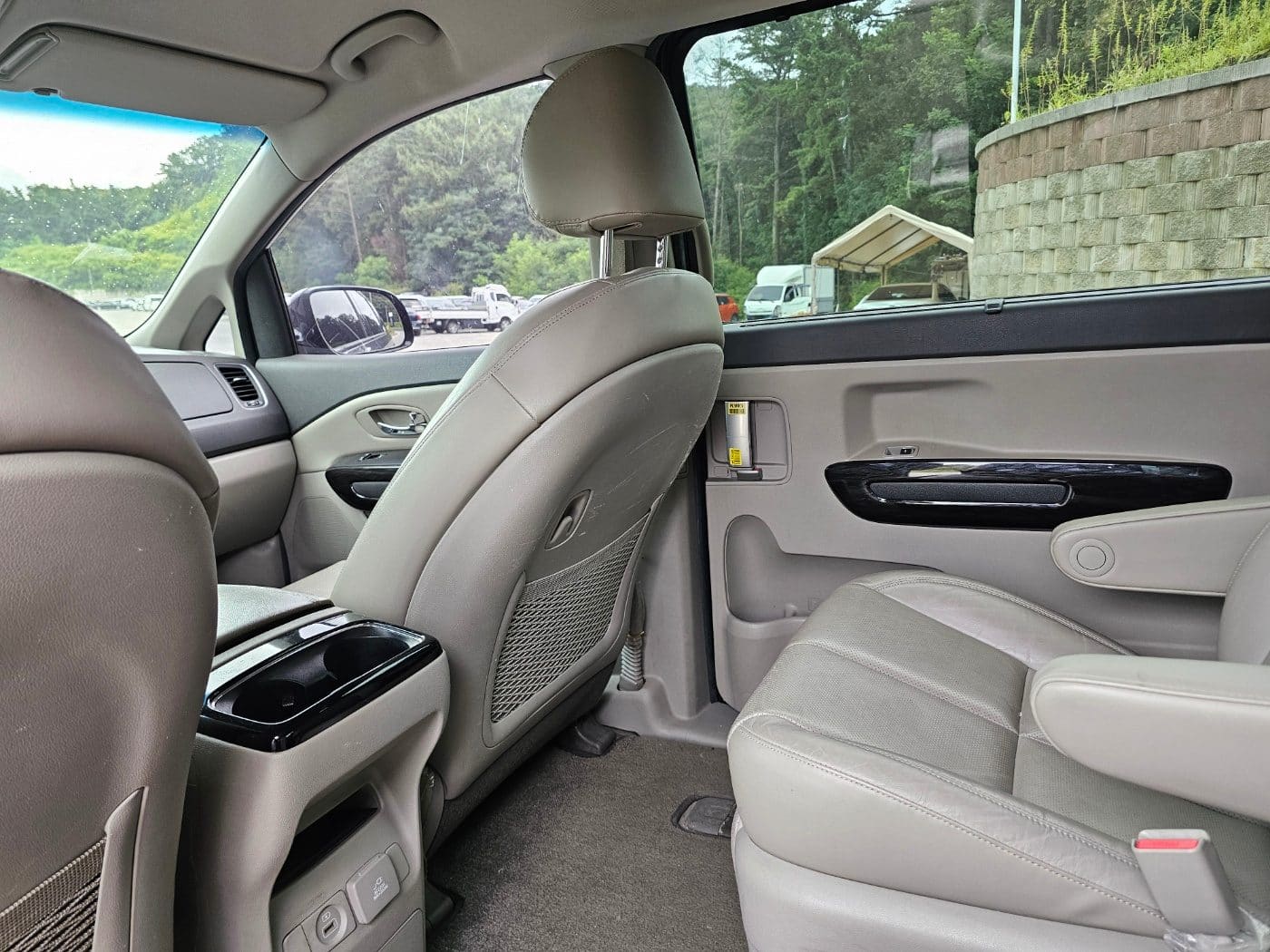 2016 Kia All New Carnival Diesel Limousine (S/N: 092376) 28