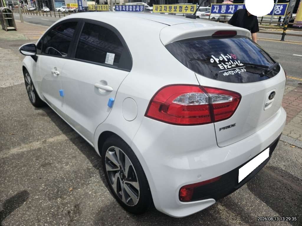 2015 Kia The New Pride 5DR 1.6 GD (573016) pre-producted 3