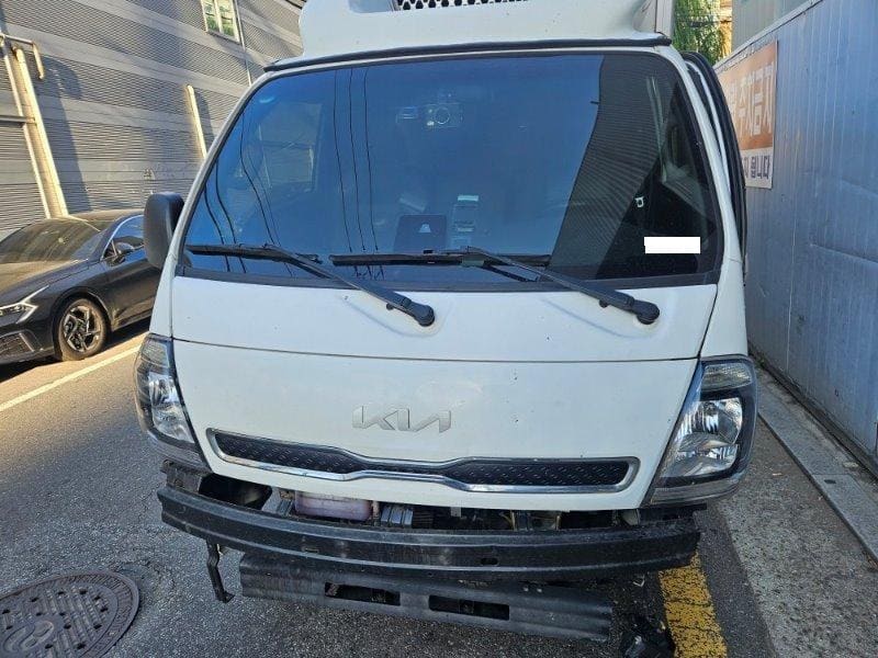 2023 Kia The New Bongo 3 1.0-ton King Cab Refrigerated Truck (Single Compressor) Luxury (685716) pre-producted 5